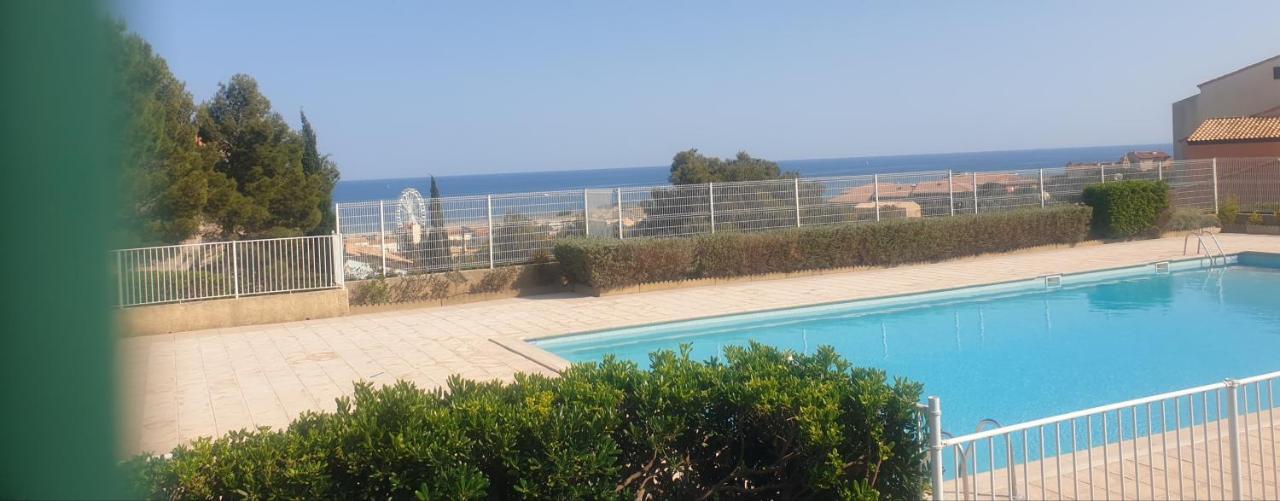 פלורי Appt 2 Ou 4 Personnes Avec Piscine, Tennis Et Parking Prive מראה חיצוני תמונה