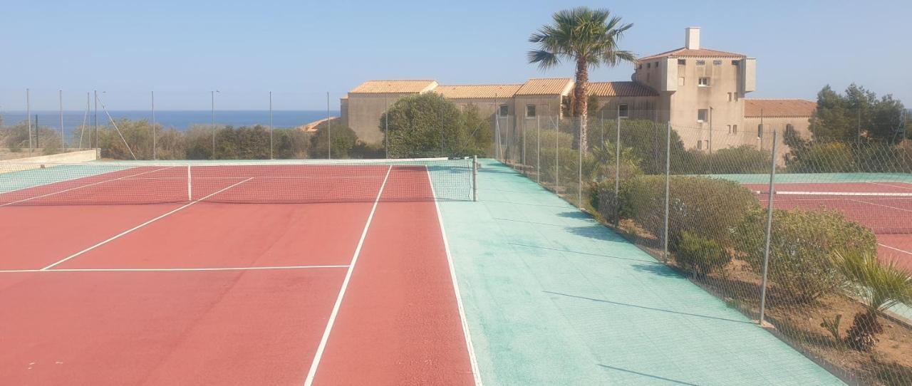פלורי Appt 2 Ou 4 Personnes Avec Piscine, Tennis Et Parking Prive מראה חיצוני תמונה